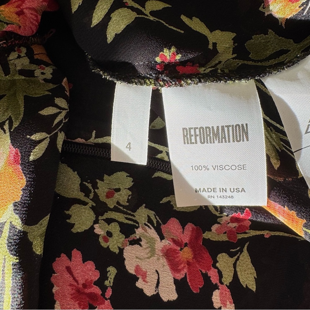 Reformation Elmwood Dress Black Floral - Picture 8 of 8
